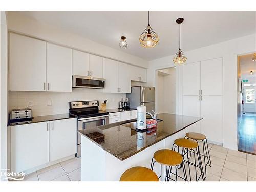 31-171 Snowbridge Way, The Blue Mountains, ON - Indoor Photo Showing Kitchen