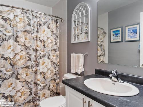 35 Little Ryans Way, Bracebridge, ON - Indoor Photo Showing Bathroom