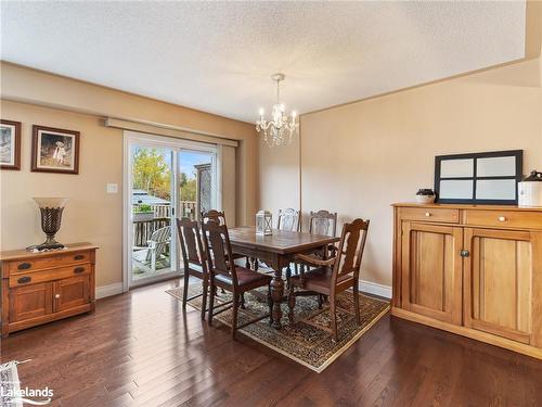 35 Little Ryans Way, Bracebridge, ON - Indoor Photo Showing Dining Room