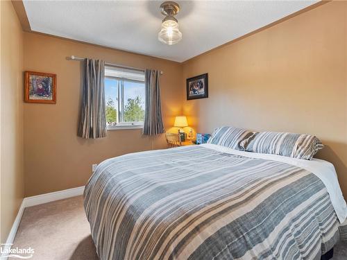 35 Little Ryans Way, Bracebridge, ON - Indoor Photo Showing Bedroom