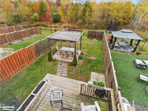 35 Little Ryans Way, Bracebridge, ON - Outdoor With Deck Patio Veranda With Backyard