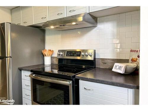 218-169 Jozo Weider Boulevard, The Blue Mountains, ON - Indoor Photo Showing Kitchen