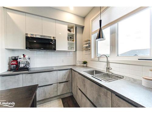 301-10 Beausoleil Lane, The Blue Mountains, ON - Indoor Photo Showing Kitchen With Double Sink