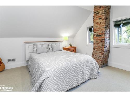 3 Holly Court, Collingwood, ON - Indoor Photo Showing Bedroom