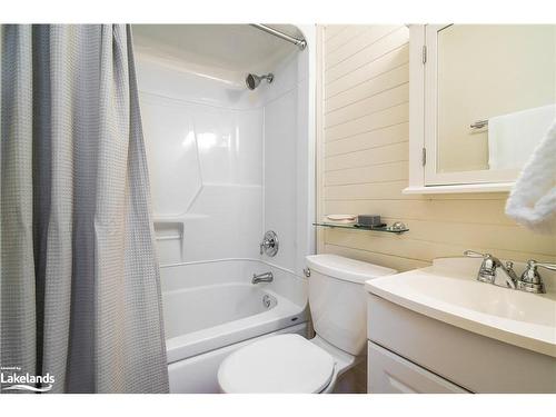 3-63 Bay Street W, Thornbury, ON - Indoor Photo Showing Bathroom