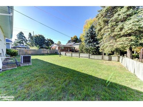 364 Walnut Street, Collingwood, ON - Outdoor With Backyard