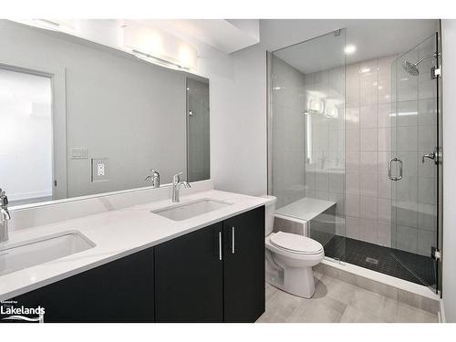 18-117 Sladden Court, Thornbury, ON - Indoor Photo Showing Bathroom