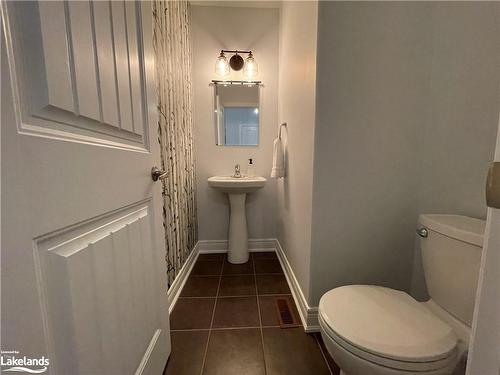 31 Hughes Street, Collingwood, ON - Indoor Photo Showing Bathroom