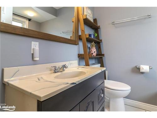 13 Riverdale Drive, Wasaga Beach, ON - Indoor Photo Showing Bathroom