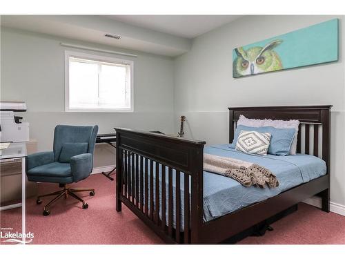 13 Riverdale Drive, Wasaga Beach, ON - Indoor Photo Showing Bedroom