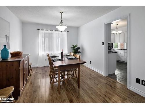 17 Mckean Boulevard, Nottawa, ON - Indoor Photo Showing Dining Room