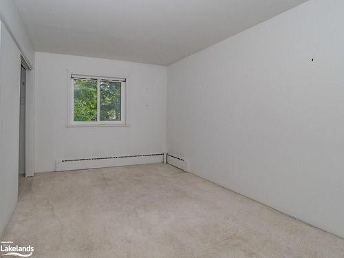 20 Hamilton Street, Bracebridge, ON - Indoor Photo Showing Other Room