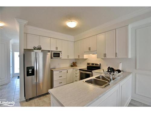 11 Spencer Street, Collingwood, ON - Indoor Photo Showing Kitchen With Stainless Steel Kitchen With Double Sink