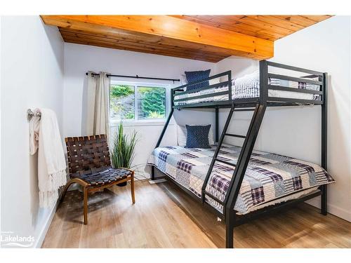 1345 Sinclair Trail, Dorset, ON - Indoor Photo Showing Bedroom