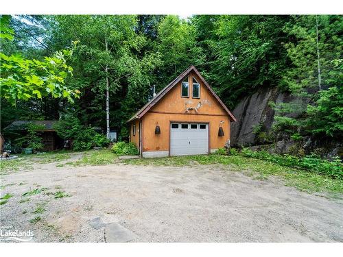 1345 Sinclair Trail, Dorset, ON - Outdoor