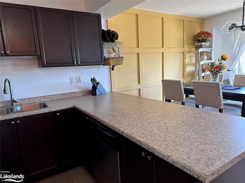 25 Little Ryans Way, Bracebridge, ON - Indoor Photo Showing Kitchen With Double Sink