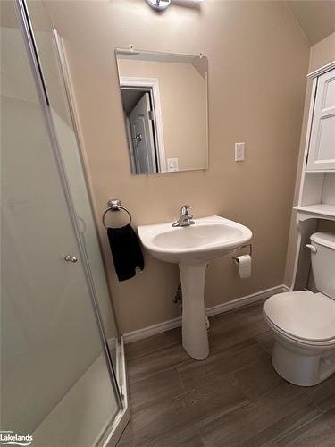 25 Little Ryans Way, Bracebridge, ON - Indoor Photo Showing Bathroom