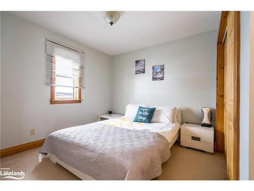 628258 Grey Road 119, The Blue Mountains, ON - Indoor Photo Showing Bedroom