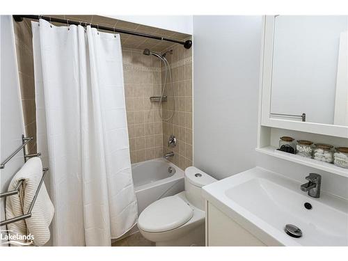 17 Mair Mills Drive, Collingwood, ON - Indoor Photo Showing Bathroom