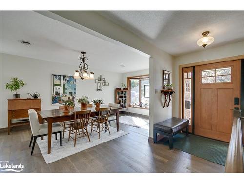 324 Bethune Drive N, Gravenhurst, ON - Indoor Photo Showing Dining Room