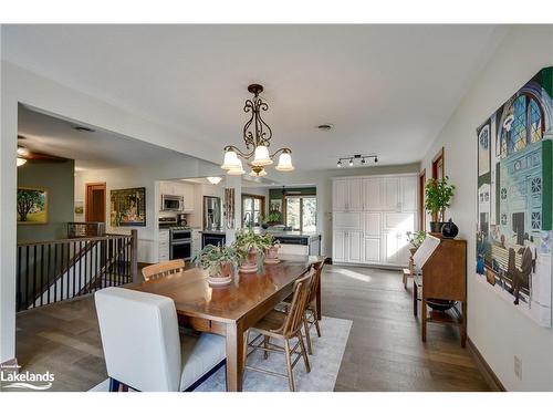 324 Bethune Drive N, Gravenhurst, ON - Indoor Photo Showing Dining Room