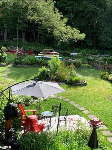 324 Bethune Drive N, Gravenhurst, ON - Outdoor With Backyard