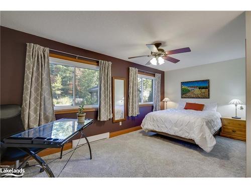 324 Bethune Drive N, Gravenhurst, ON - Indoor Photo Showing Bedroom