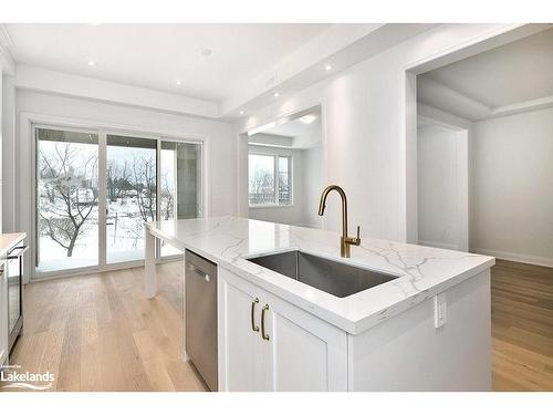 5-11 Bay Street E, Thornbury, ON - Indoor Photo Showing Kitchen