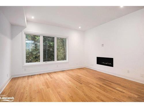 23 Waterview Lane, Thornbury, ON - Indoor Photo Showing Other Room With Fireplace