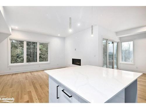 23 Waterview Lane, Thornbury, ON - Indoor Photo Showing Kitchen