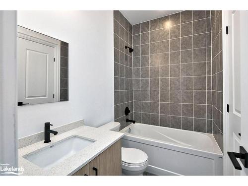 23 Waterview Lane, Thornbury, ON - Indoor Photo Showing Bathroom