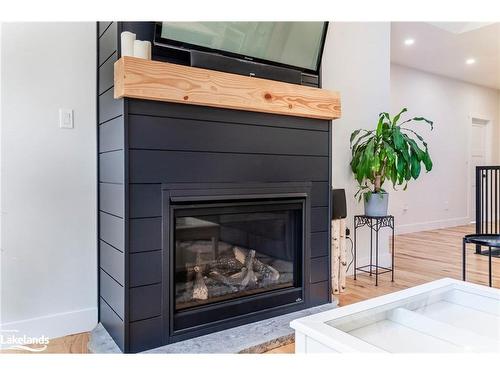 348 Fuller Avenue, Midland, ON - Indoor Photo Showing Living Room With Fireplace