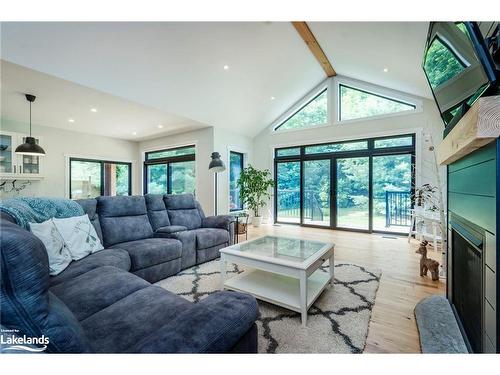 348 Fuller Avenue, Midland, ON - Indoor Photo Showing Living Room With Fireplace