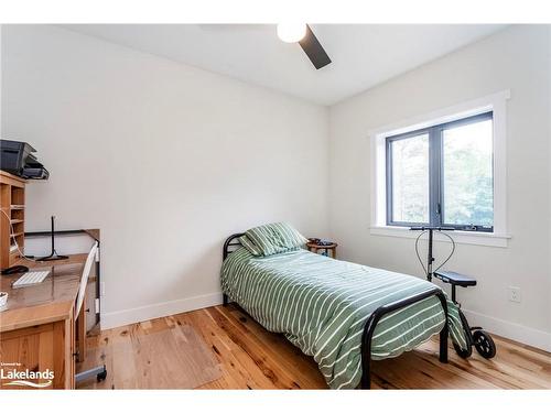 348 Fuller Avenue, Midland, ON - Indoor Photo Showing Bedroom