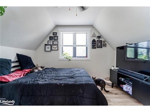 348 Fuller Avenue, Midland, ON - Indoor Photo Showing Bedroom