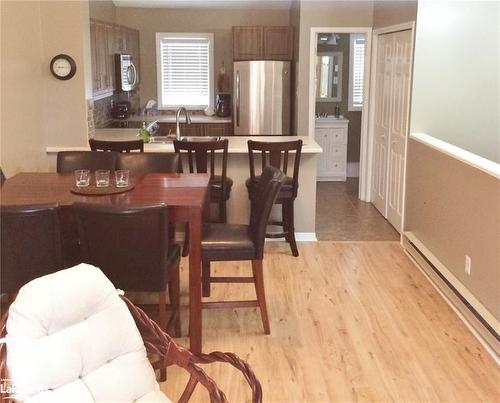 833 Suncrest Circle, Collingwood, ON - Indoor Photo Showing Dining Room