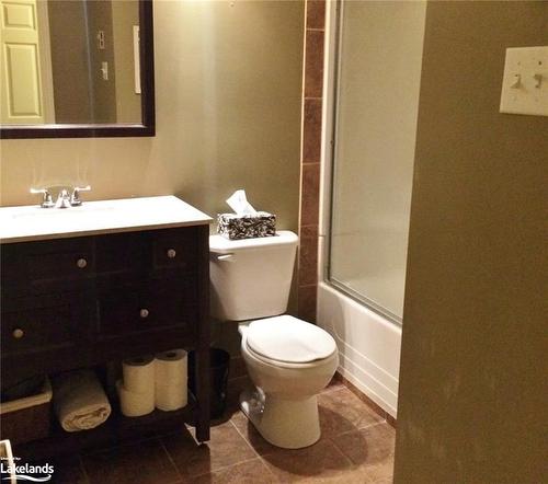 833 Suncrest Circle, Collingwood, ON - Indoor Photo Showing Bathroom