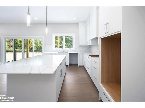 124 Equality Drive, Meaford, ON - Indoor Photo Showing Kitchen With Upgraded Kitchen