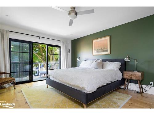 305 Maple Street, Collingwood, ON - Indoor Photo Showing Bedroom