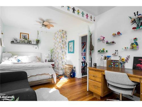 305 Maple Street, Collingwood, ON - Indoor Photo Showing Bedroom