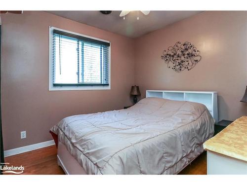 17 Clarkson Crescent, Collingwood, ON - Indoor Photo Showing Bedroom