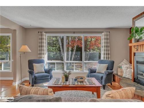 29 Sellens Avenue, Bracebridge, ON - Indoor Photo Showing Living Room With Fireplace