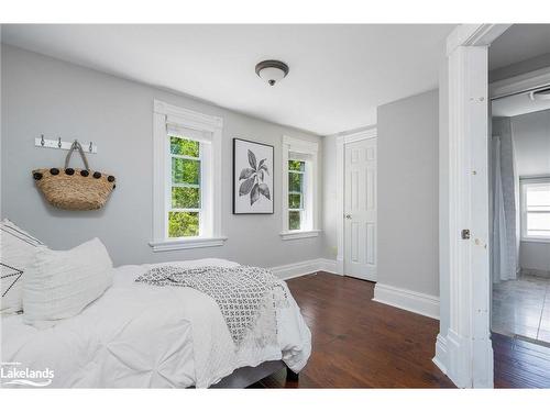 114 Cedar Street, Collingwood, ON - Indoor Photo Showing Bedroom