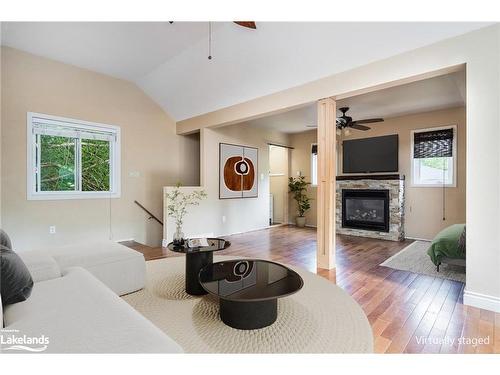 114 Cedar Street, Collingwood, ON - Indoor Photo Showing Living Room With Fireplace