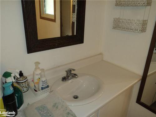 5562 Rama Road, Ramara, ON - Indoor Photo Showing Bathroom