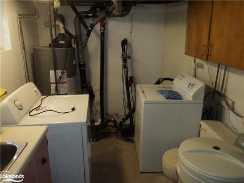 5562 Rama Road, Ramara, ON - Indoor Photo Showing Laundry Room