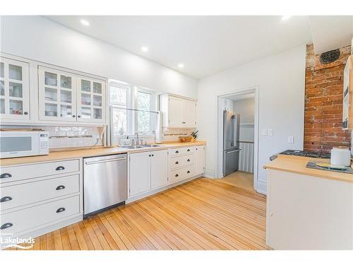 79 Mcmurray Street, Bracebridge, ON - Indoor Photo Showing Kitchen With Double Sink