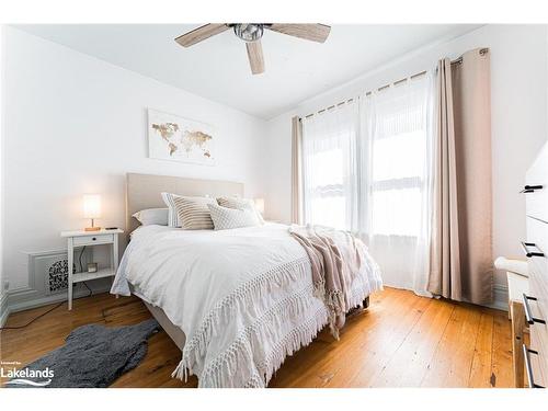 79 Mcmurray Street, Bracebridge, ON - Indoor Photo Showing Bedroom