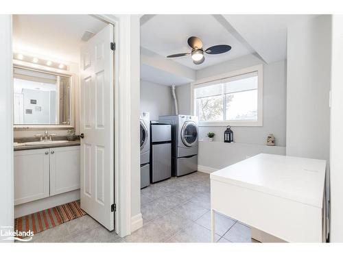 42 Joseph Trail, Collingwood, ON - Indoor Photo Showing Laundry Room