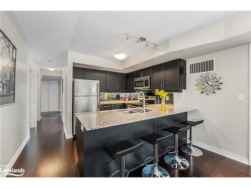 201-4 Brandy Lane Drive, Collingwood, ON - Indoor Photo Showing Kitchen With Stainless Steel Kitchen With Double Sink With Upgraded Kitchen